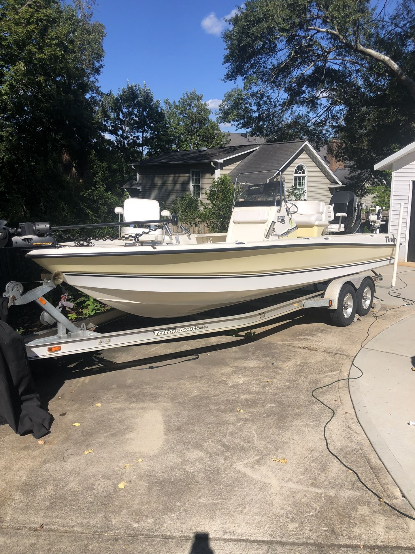 2006 Triton 240 LTS