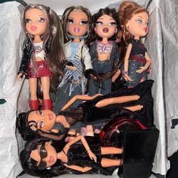 14 bratz dolls