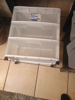 35 Dollor 3 Drawer Cabinet 