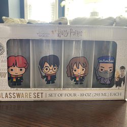 Harry Potter- 10oz Glasses Collectible - New