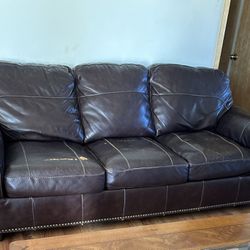 LEATHER COUCH 