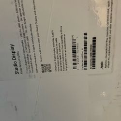 Apple Studio Display 2026 A3350 MF04LL/A Like New In box W/upgrades Nano Tilt Screen