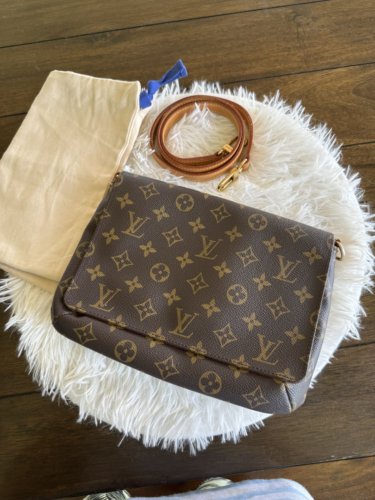 LV Musette Tango Shoulder Bag