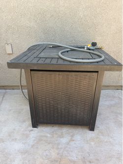 Gas fire table