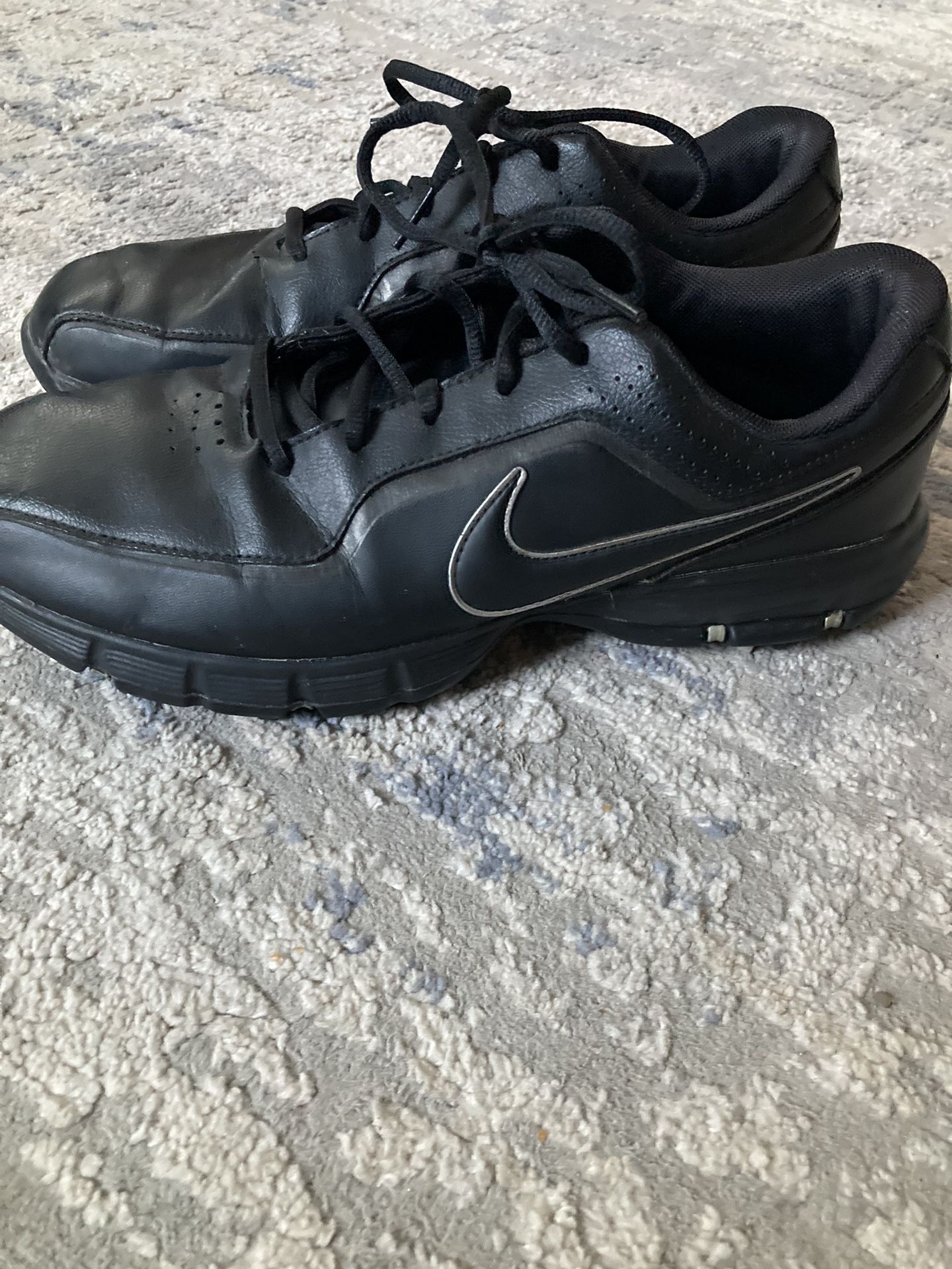 Men’s Nike Golf Shoes Size 9.5