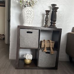 Mueble De Madera Con Cubos De Tela 