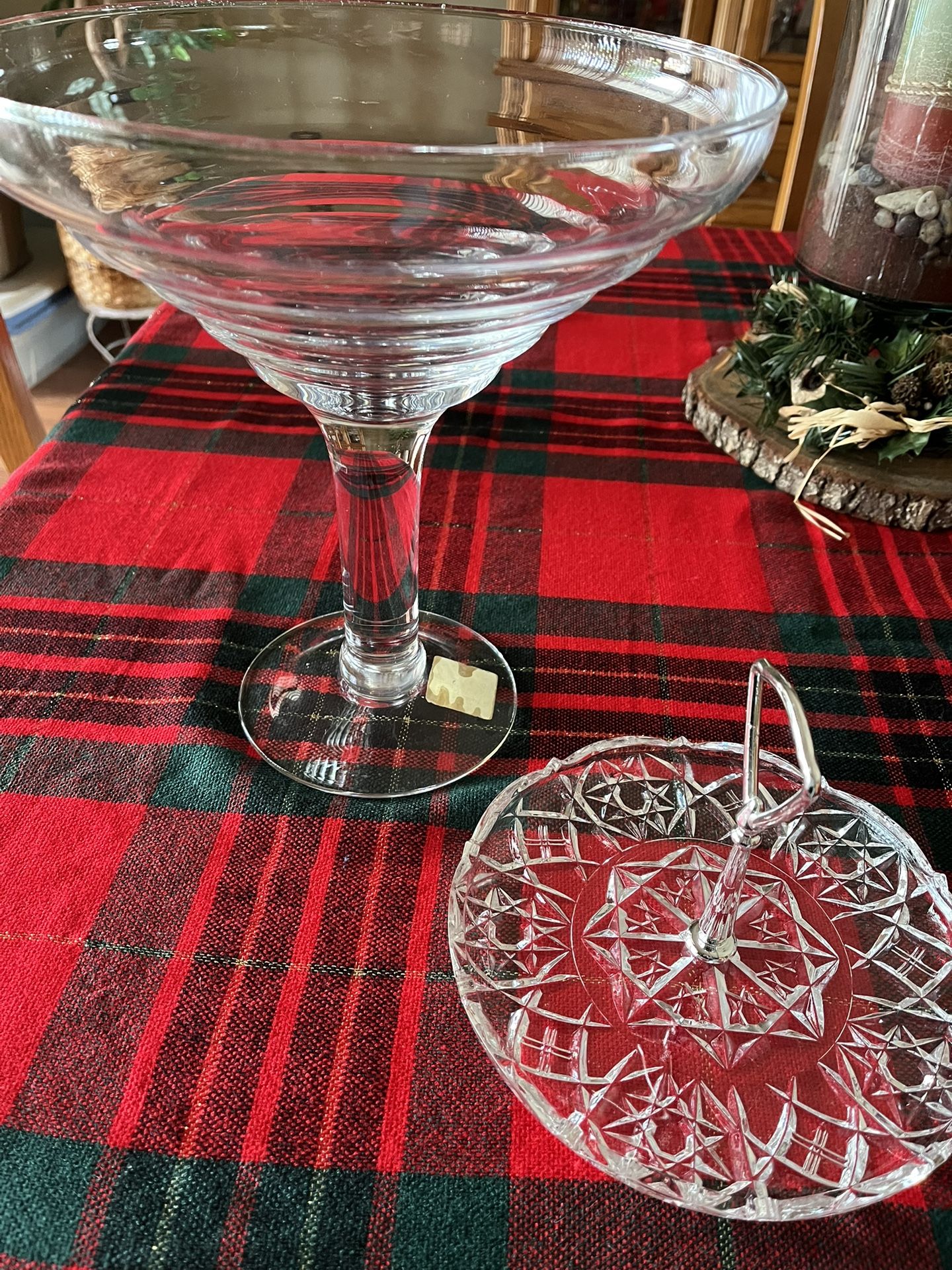Beautiful Glass Party Serving Items. See Pix For Measurements. Both For $20