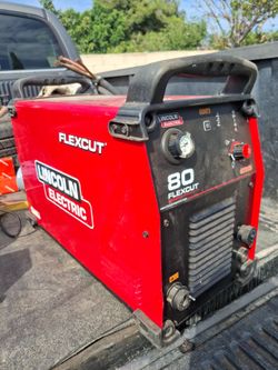 Plasma cutter linclon