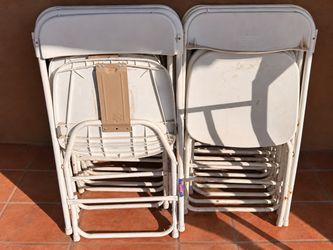 20 White Folding Chairs for Sale – $100