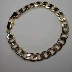 Beautiful bracelet 14K Gold Laminated 40$ 