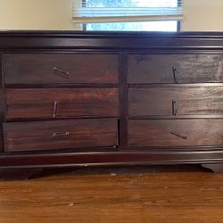 Need Screws For The Handles Other Than That Everything Is In Good Condition 