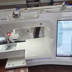 Brother Quattro 6000D Embroidery/Sewing Machine 