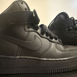 Nike Triple Black Air Force 1s