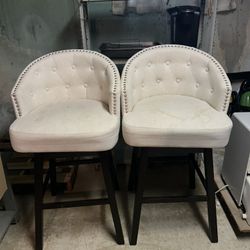 2 Bar Stools 