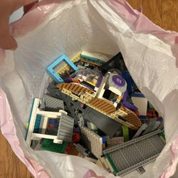LEGO 10 Pounds