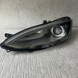 Tesla Model S Headlight - Driver Side