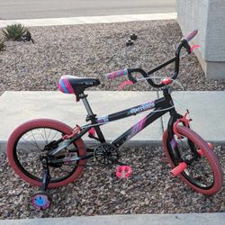 Girl's Bike 18" With Training Wheels