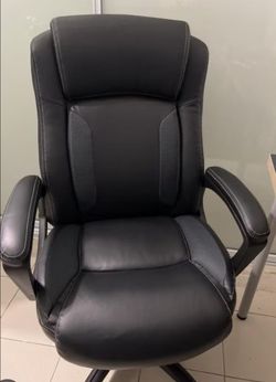 Serta office chair