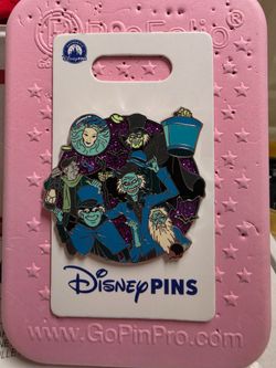 Haunted Mansion Glittery Cluster pin