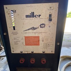 Miller 225v Welding Machine 