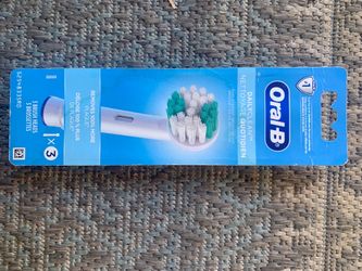Oral B replacement heads 3 pack for 15$