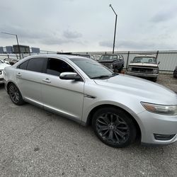 2013 Ford Taurus