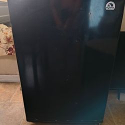 Mini fridge brand igloo