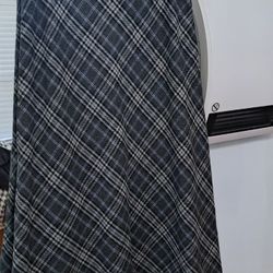Charter Club Wool Blend Gray Plaid A-Line Skirt (Size 8)