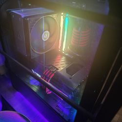 Gaming PC Ryzen 7 5700X3D RX6800 32gb RAM 1TB