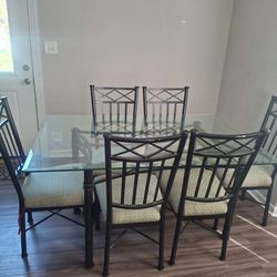 Dining room table 6 chairs