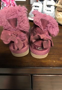 Girl shoes