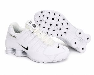 Nike Shox NZ EU White Black Size 9 Men’s Sneakers Clean Near New w/ Box