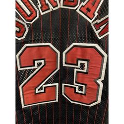 Chicago Bulls Michael Jordan 50th Gold Champion Jersey NEW