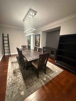 Dining Room / Bookshelf / Decor