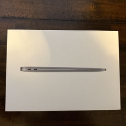 MacBook Air 13 inch late 2018 like new