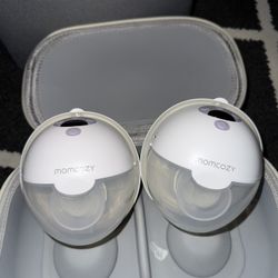 Momcozy M5 Breast Pump