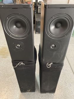 Definitive Technology BP10 Tower Speakers for Sale in Las Vegas