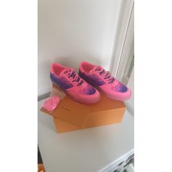 Louis Vuitton Sneakers Size 9 for Sale in Brooklyn, NY - OfferUp
