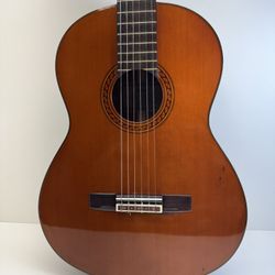 Nice YAMAHA CG-150CA Cedar Acoustic Guitar (Excellent Condition)