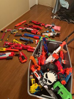 Large Lot of Nerf Blasters – Fortnite & More