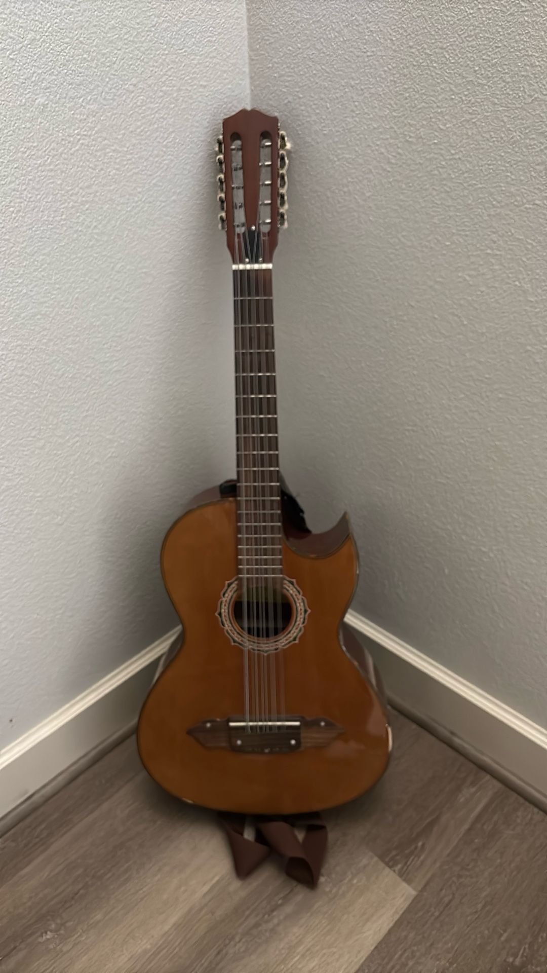 Lucida Bajo Quinto For Sale