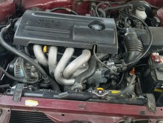 Vendo Partes Para Un Toyota Corola Del 98 Al 2002