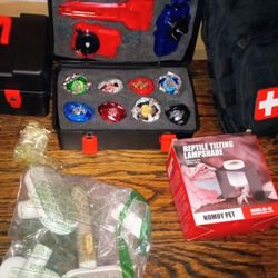Toys, Beyblade 16 Piece Set, Brand New 
