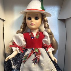 International porcelain Doll; Switzerland 🇨🇭 