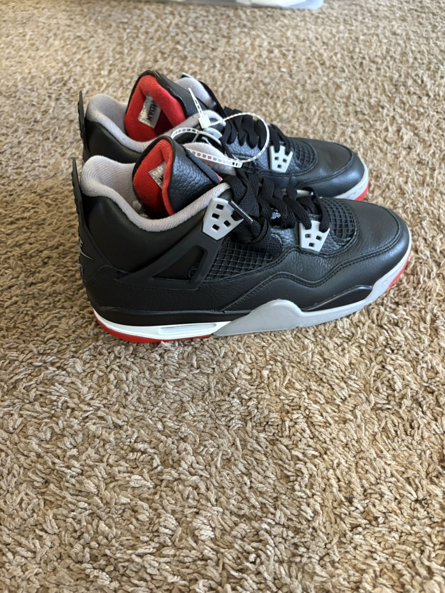 Jordan Retro 4 Grade School Size 6.5