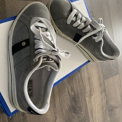 converse shoes leather size 10.5