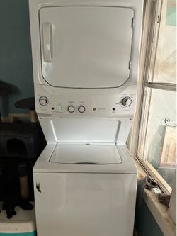 GE Stacked washer/ dryer set