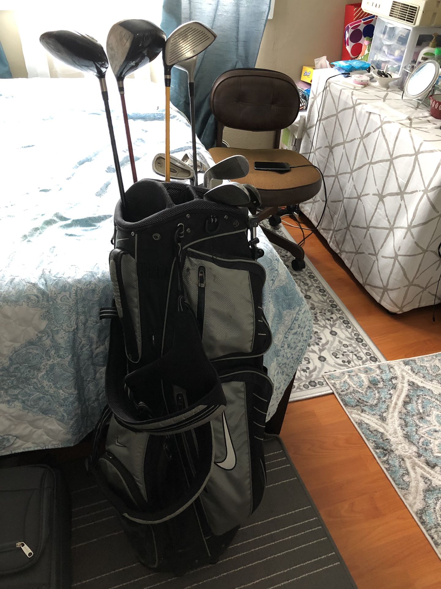 Golf set with nike bag 3 driver
