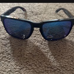 Oakley Sunglasses 