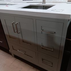36in Bathroom Vanity With Quartz Top And Sink Included